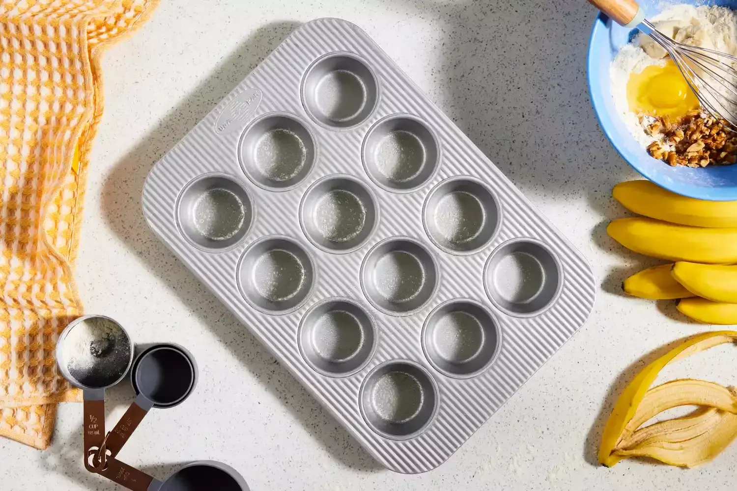 Wilton 12-cup muffin pan
